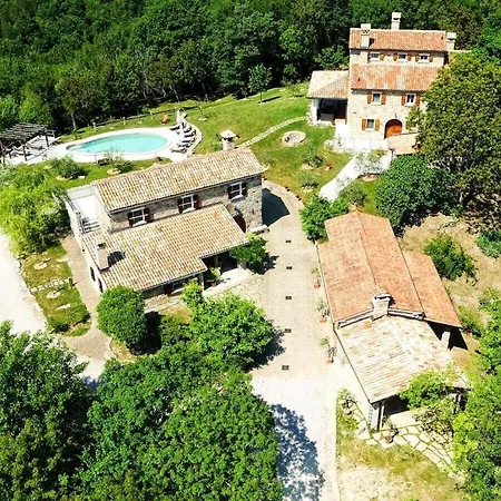 Maccaroni Comfortable Villa